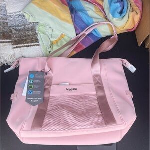 Pink Baggelini all day duffel